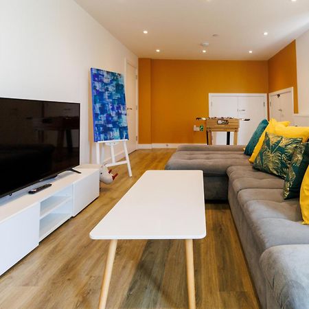 City Centre, Sleeps 7, Stunning Views & Parking, Interconnected Rooms Long Stay Work Contractor Leisure, Diamond Penthouse CBG Extérieur photo