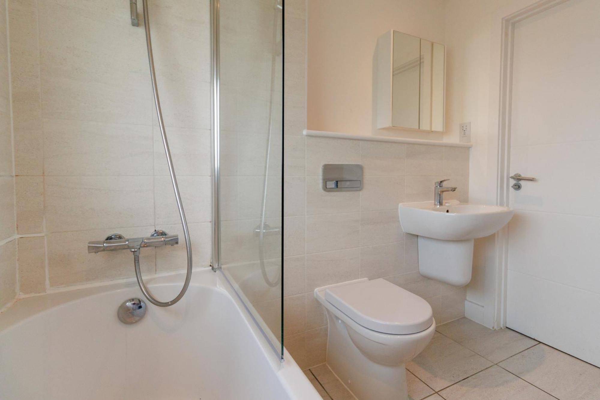 City Centre, Sleeps 7, Stunning Views & Parking, Interconnected Rooms Long Stay Work Contractor Leisure, Diamond Penthouse CBG Extérieur photo