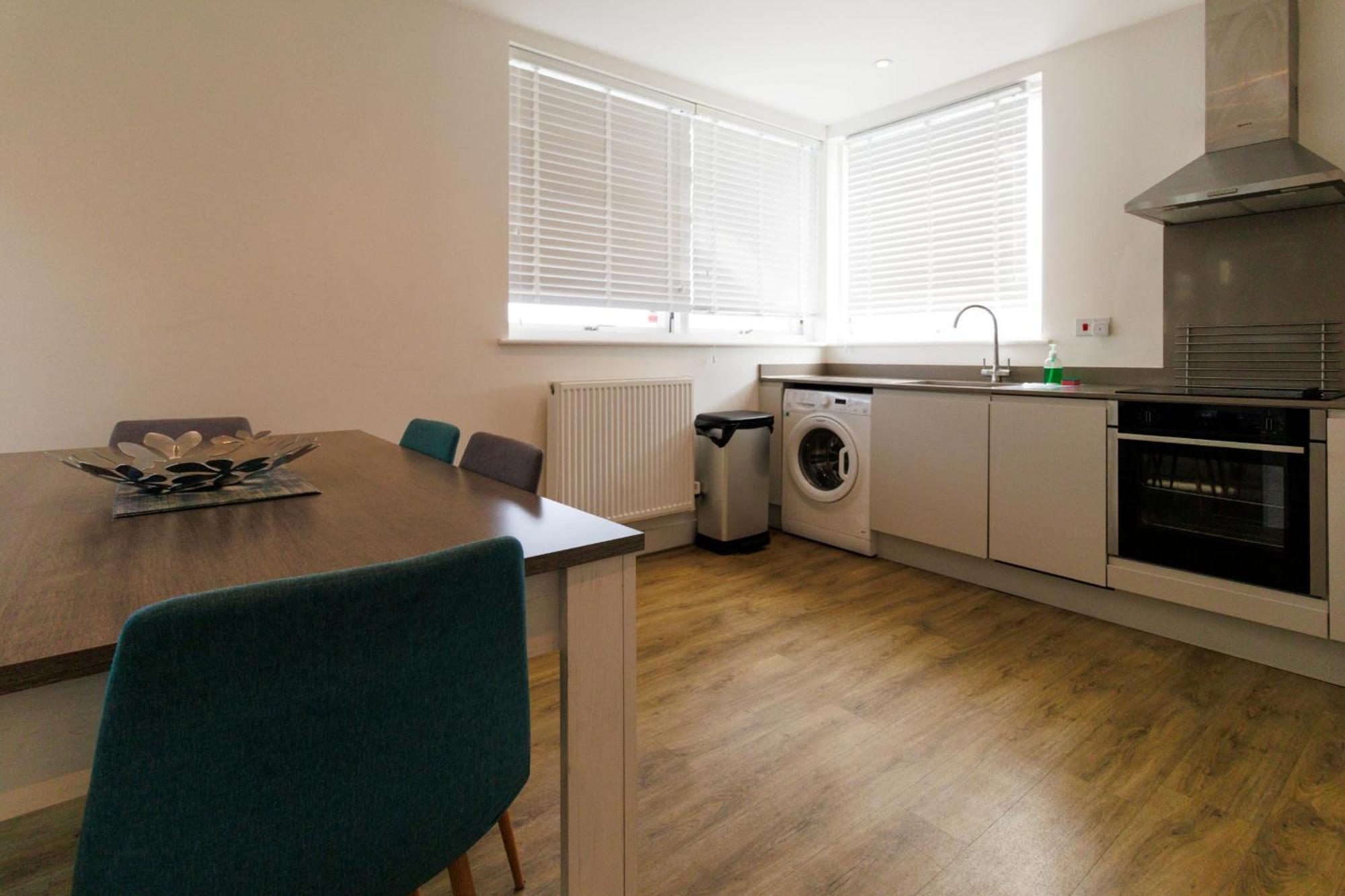 City Centre, Sleeps 7, Stunning Views & Parking, Interconnected Rooms Long Stay Work Contractor Leisure, Diamond Penthouse CBG Extérieur photo