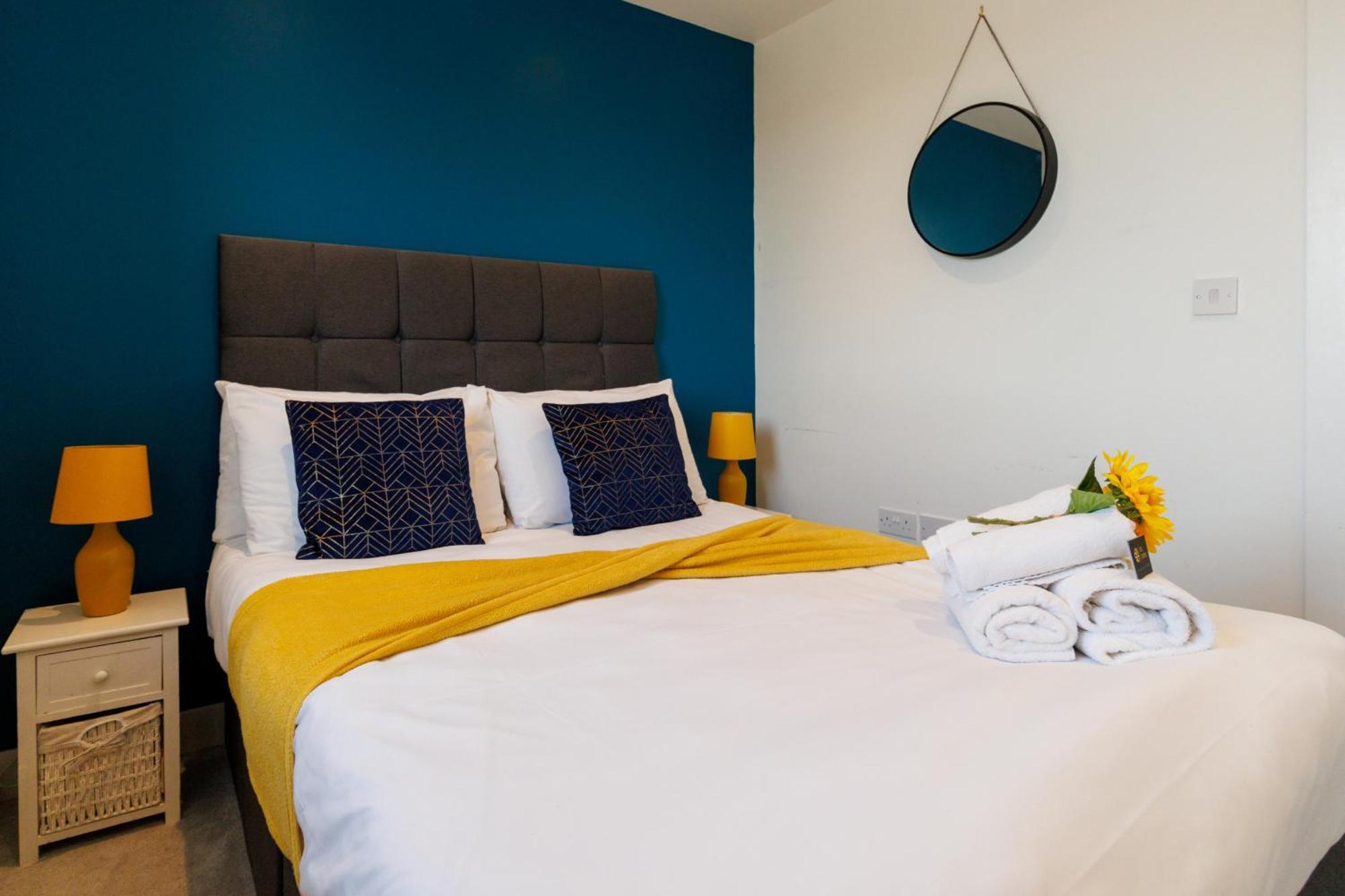 City Centre, Sleeps 7, Stunning Views & Parking, Interconnected Rooms Long Stay Work Contractor Leisure, Diamond Penthouse CBG Extérieur photo
