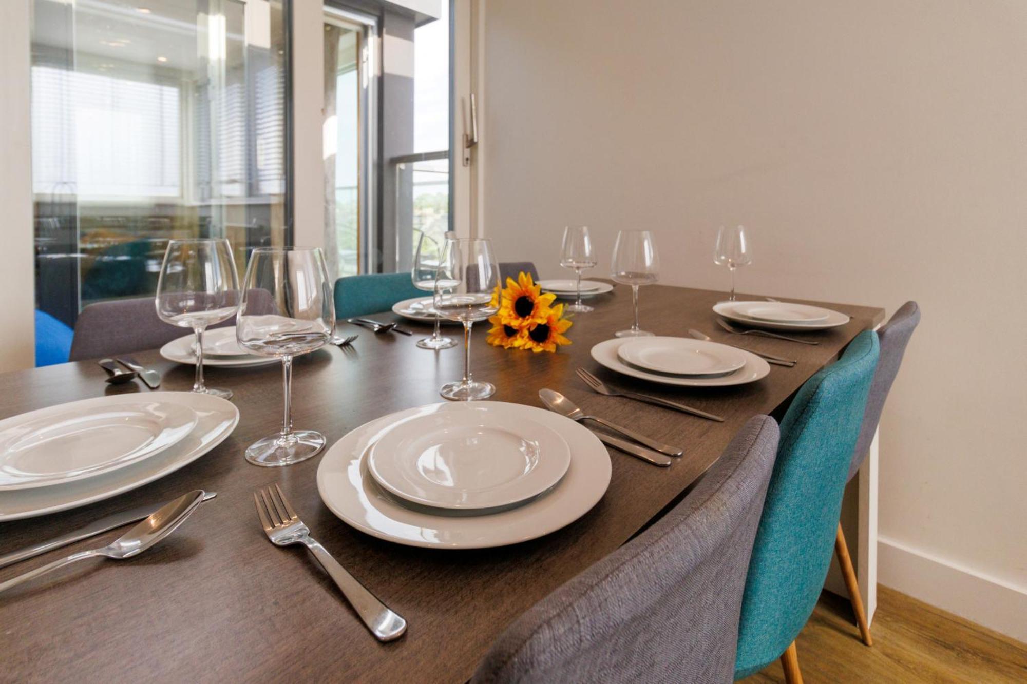 City Centre, Sleeps 7, Stunning Views & Parking, Interconnected Rooms Long Stay Work Contractor Leisure, Diamond Penthouse CBG Extérieur photo