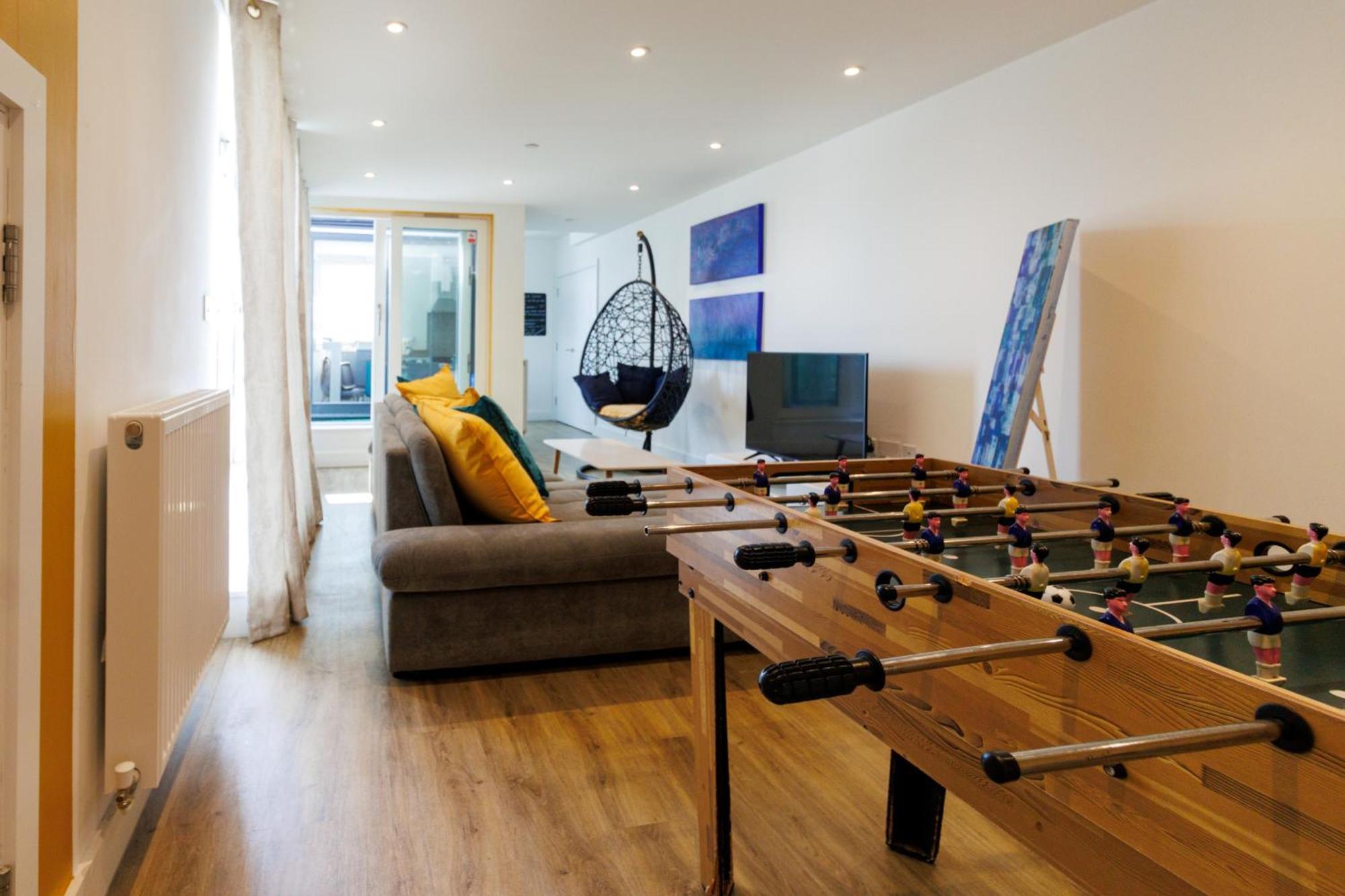 City Centre, Sleeps 7, Stunning Views & Parking, Interconnected Rooms Long Stay Work Contractor Leisure, Diamond Penthouse CBG Extérieur photo